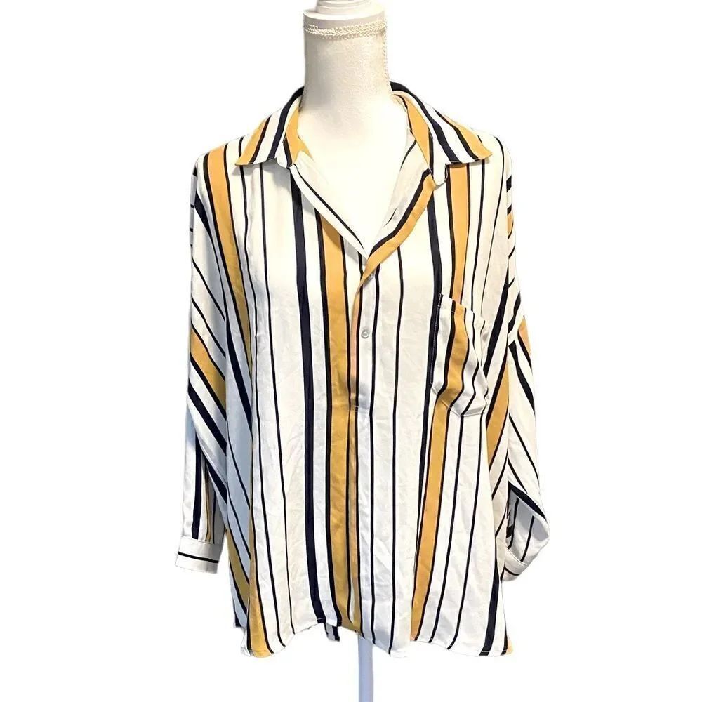 Forever 21 Yellow, Black & White Striped Long Sleeve Button Up Size Medium